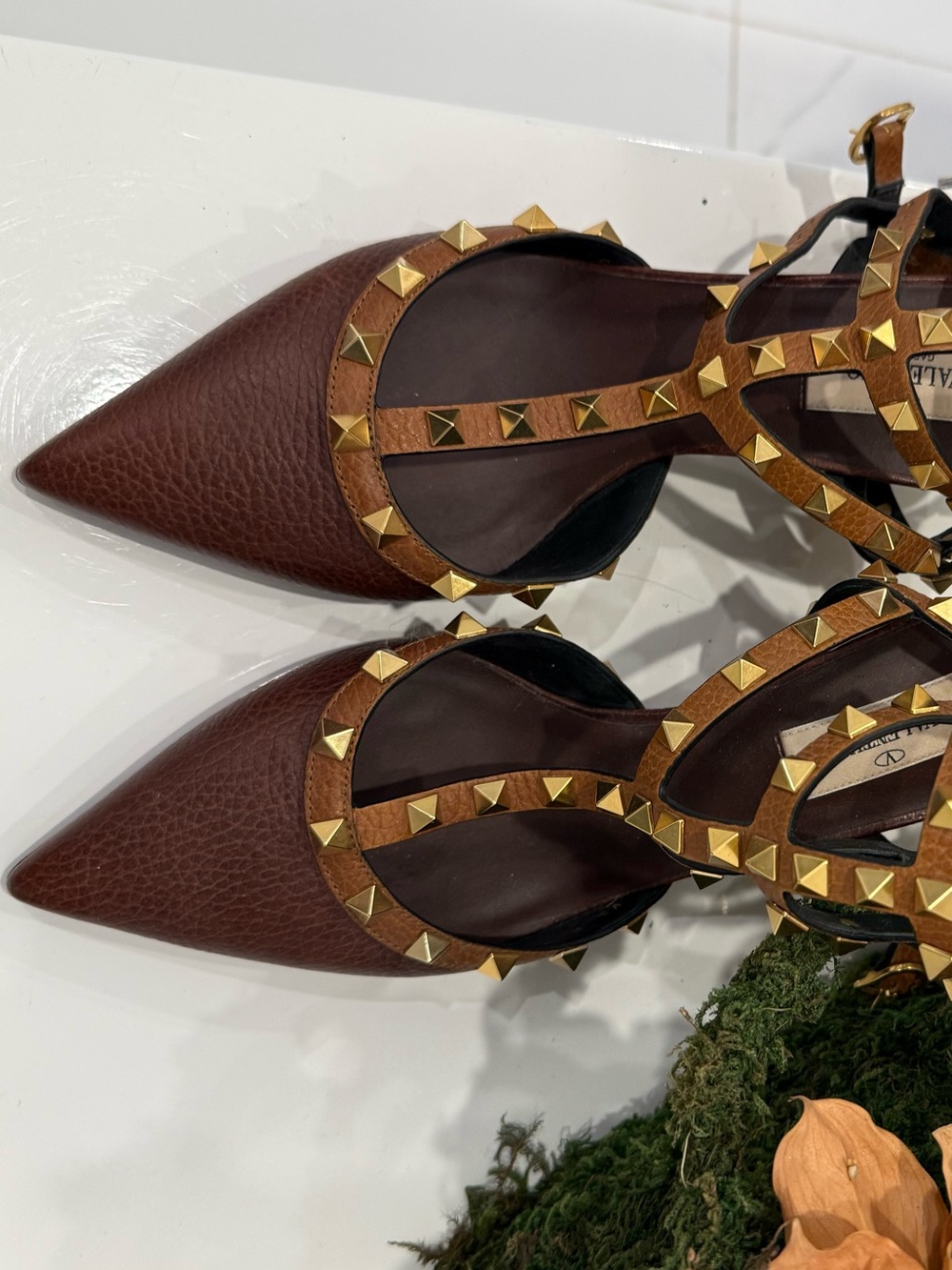Valentino Valentino Rockstud Brown Leather Women's T-Strap Flats